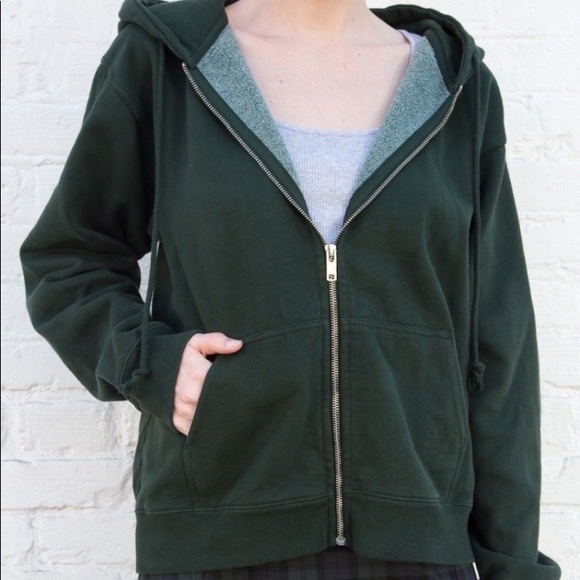 Brandy Melville Christy Regular Fit 